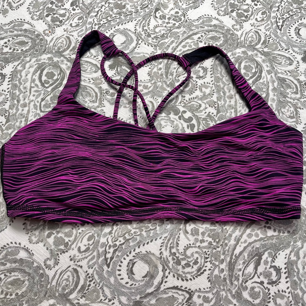 Lululemon Free to Be Sports Bra